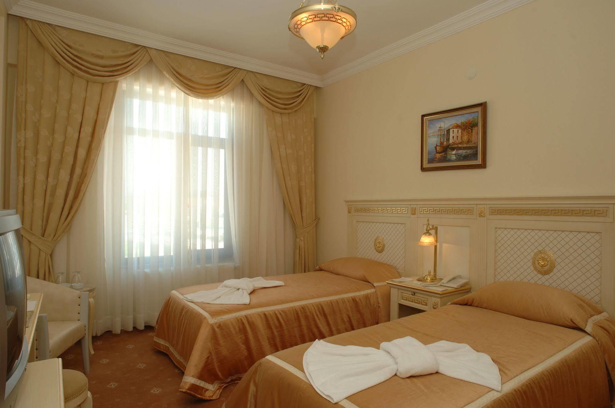 Gure Saruhan Thermal أكشاي المظهر الخارجي الصورة
